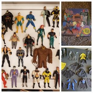 Batman Case w/ 29 Characters, 16 capes and 1 armor set - Collector Set